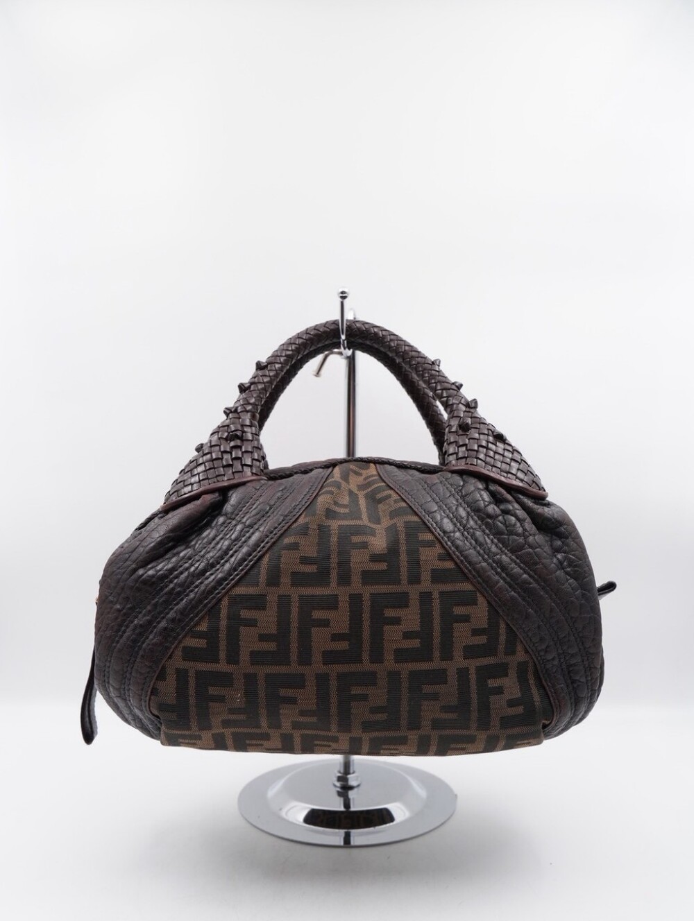 CP46 💟 Fendi Zucca FF Spy Bag